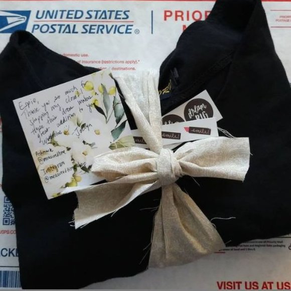 Meet your Posher, Joclyn - Picture 3 of 3